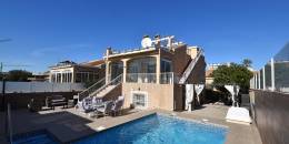 Resale - Villa - Torrevieja - Los altos