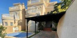 Resale - Villa - Torrevieja - Los altos