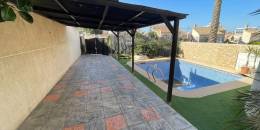 Resale - Villa - Torrevieja - Los altos