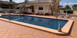 Resale - Villa - Torrevieja - Los altos