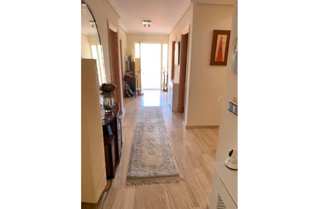 Resale - Villa - Torrevieja - Los altos