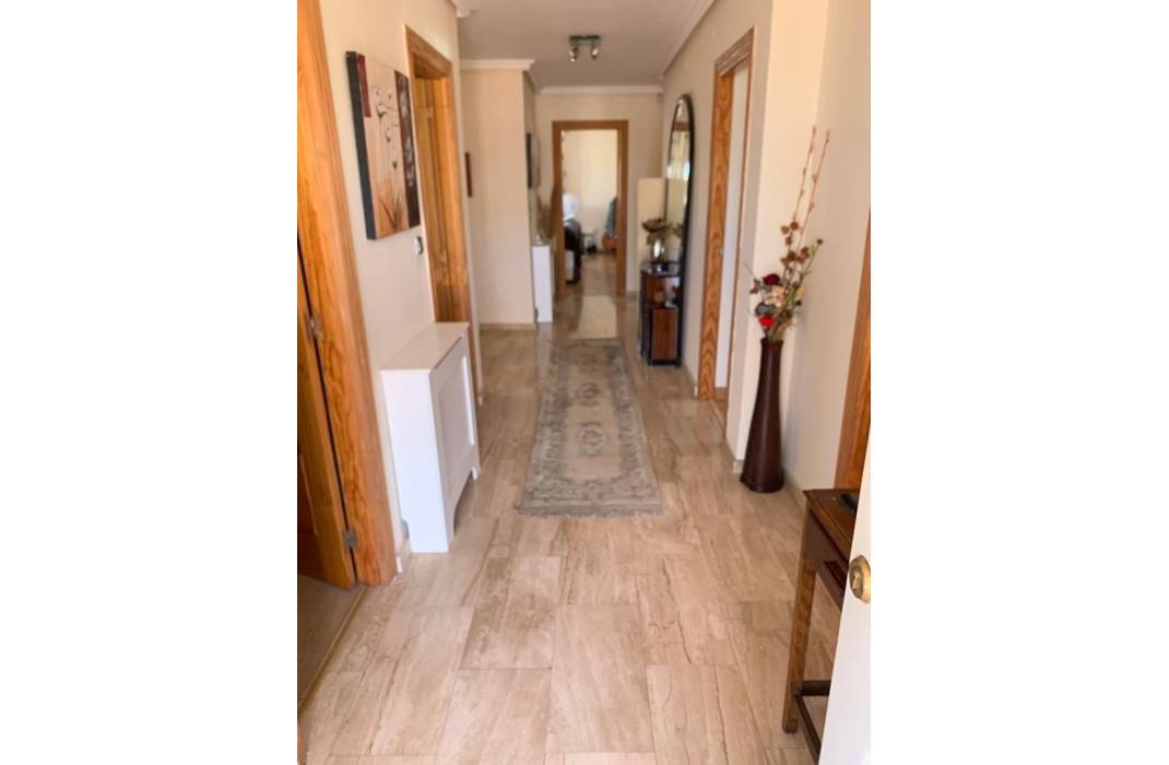 Resale - Villa - Torrevieja - Los altos