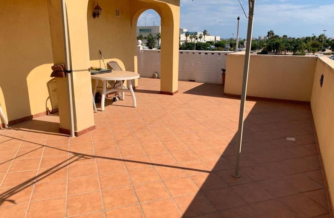 Resale - Villa - Torrevieja - Los altos