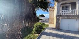 Resale - Villa - Torrevieja - Los Balcones - Los Altos del Edén