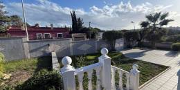 Resale - Villa - Torrevieja - Los Balcones - Los Altos del Edén