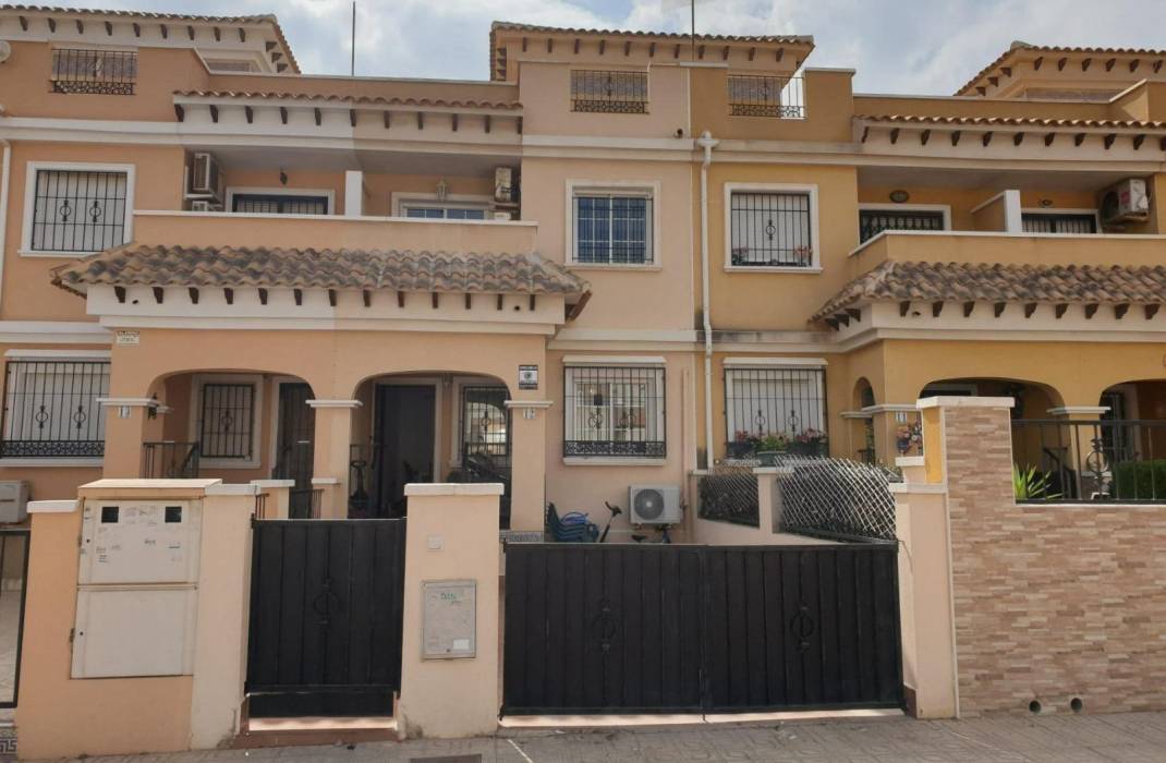 Resale - Villa - Torrevieja - Parque las naciones