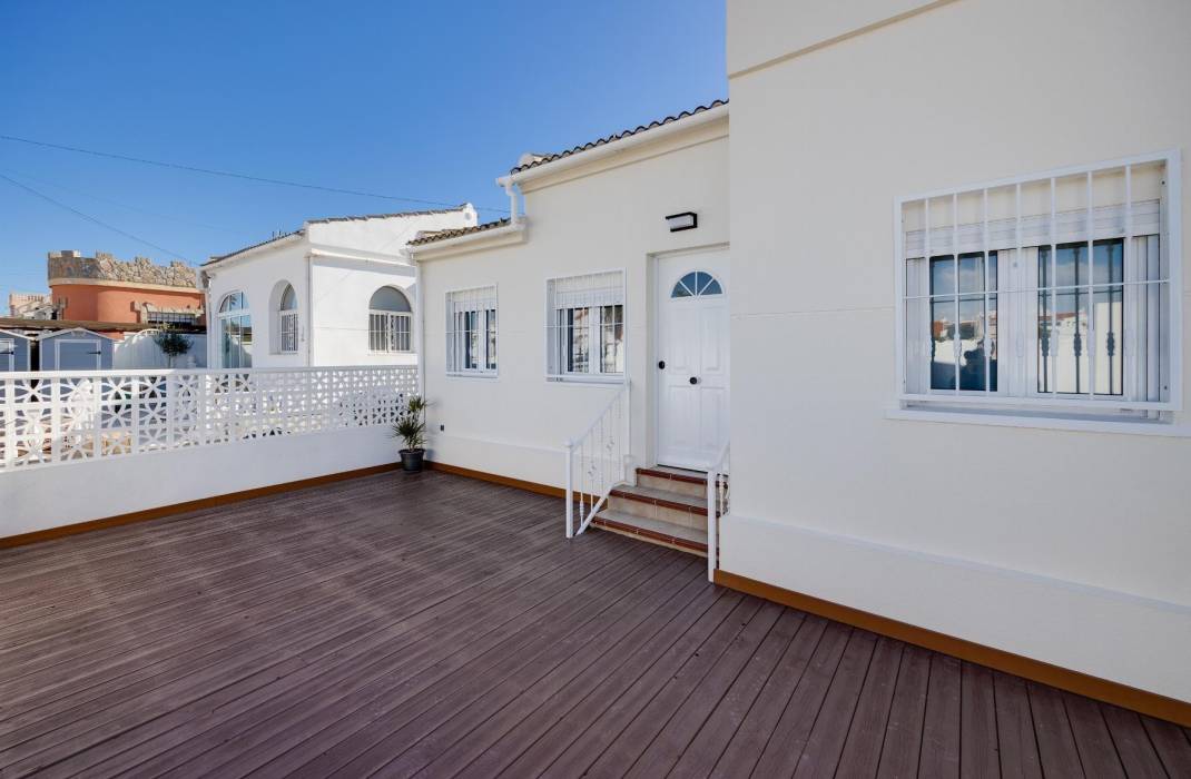 Resale - Villa - Torrevieja - San luis