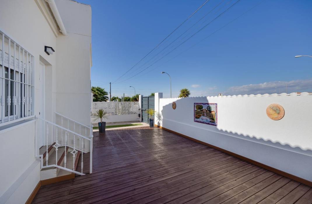 Resale - Villa - Torrevieja - San luis