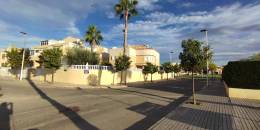 Resale - Villa - Torrevieja - Torreta florida