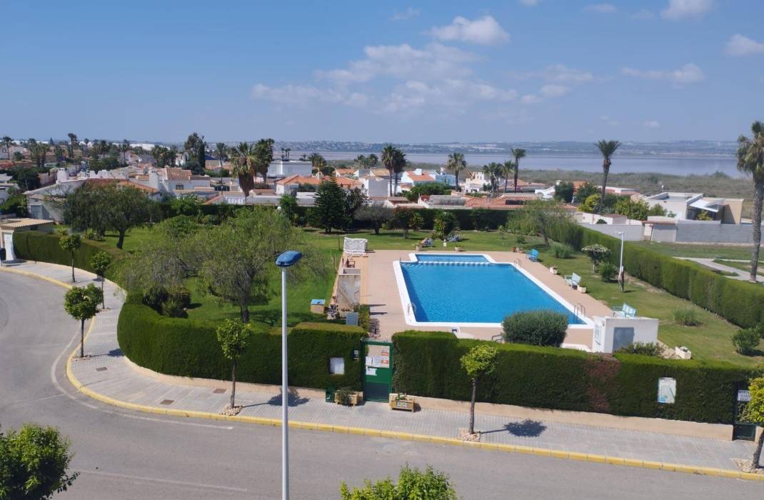 Resale - Villa - Torrevieja - Torreta florida