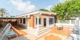 Resale - Villa - Torrevieja