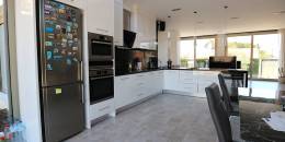 Resale - Villa - Torrevieja