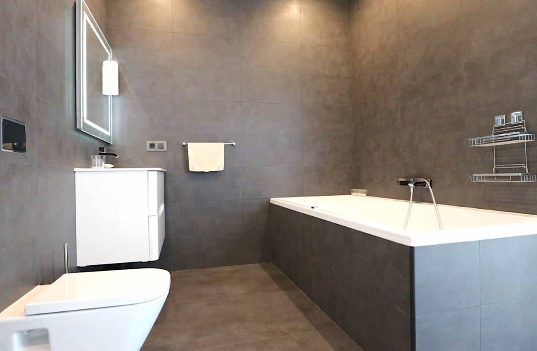 Resale - Villa - Torrevieja