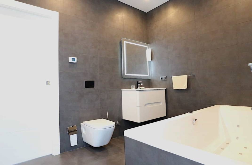 Resale - Villa - Torrevieja