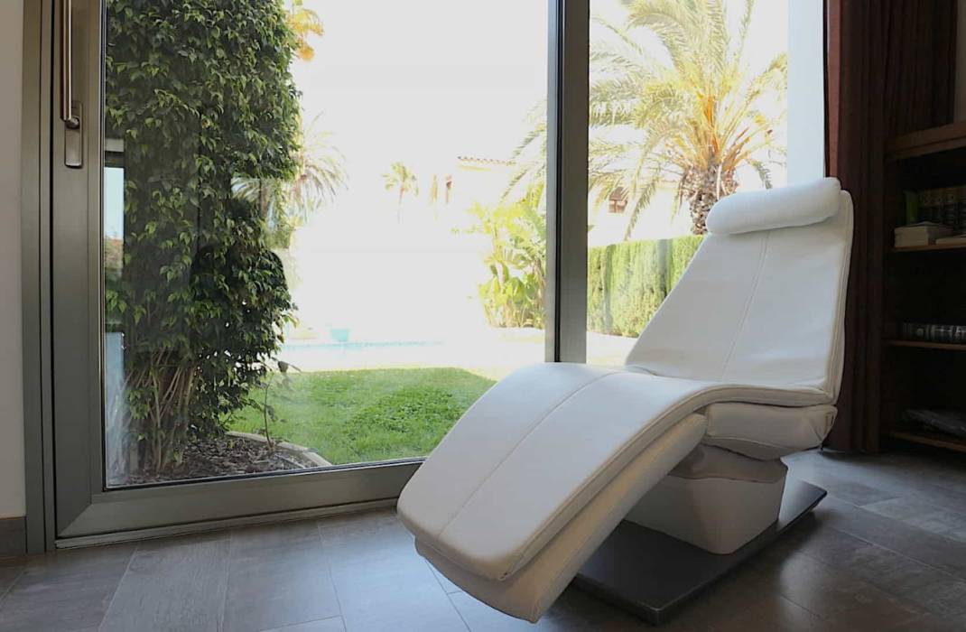 Resale - Villa - Torrevieja