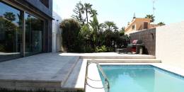 Resale - Villa - Torrevieja