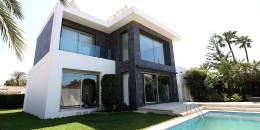 Resale - Villa - Torrevieja