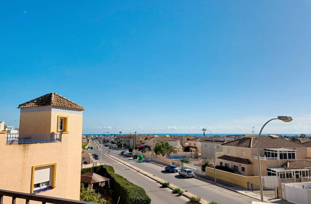 Resale - Villa - Villa Martin - Arco Iris 112