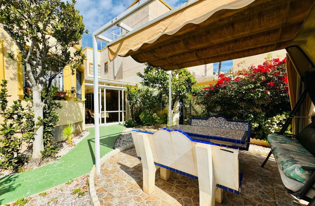 Resale - Villa - Villa Martin - Arco Iris 112