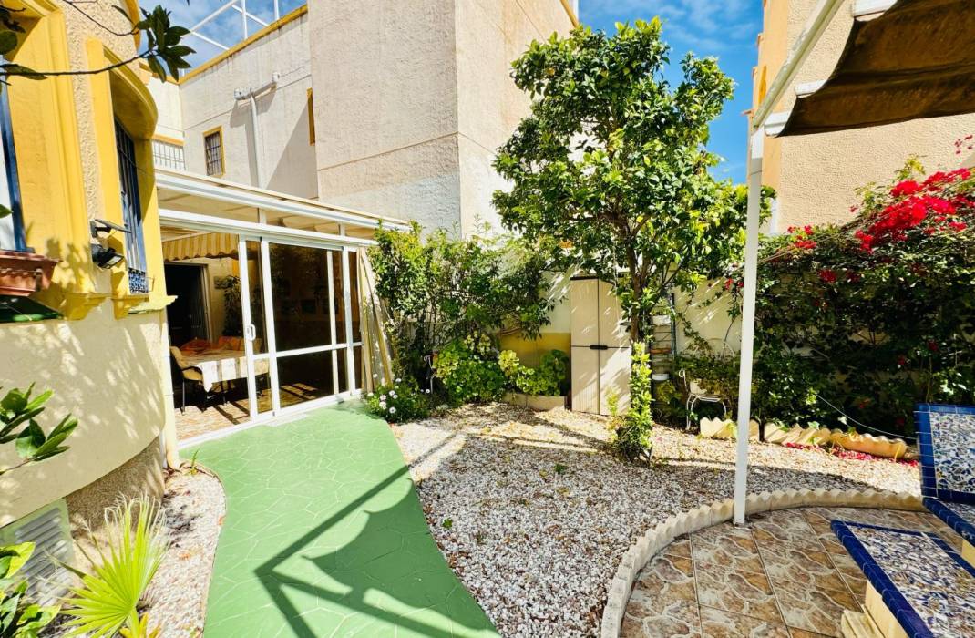 Resale - Villa - Villa Martin - Arco Iris 112