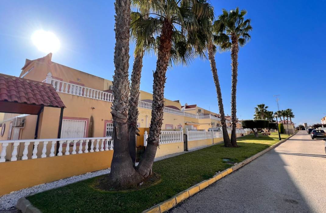 Revente - Apartment / flat (1) - Orihuela Costa