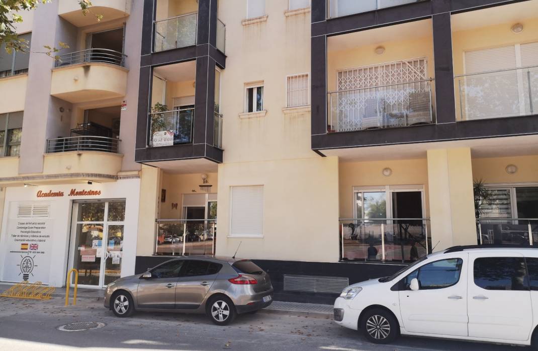 Revente - Apartment / flat - Los Montesinos