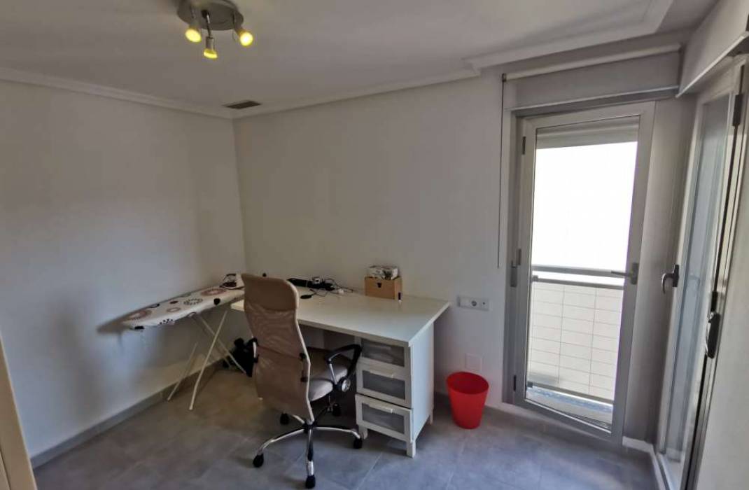 Revente - Appartement - Almoradi