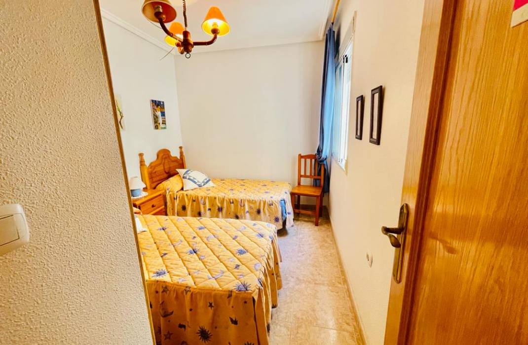 Revente - Appartement - Torrevieja - Calle Bergantin n 15