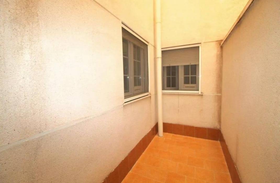 Revente - Appartement - Torrevieja - calle Concordia n 40