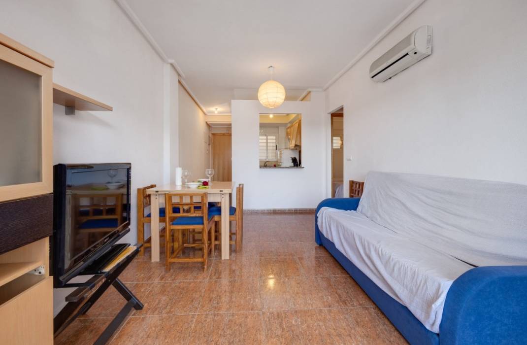 Revente - Appartement - Torrevieja - Caritas m 2