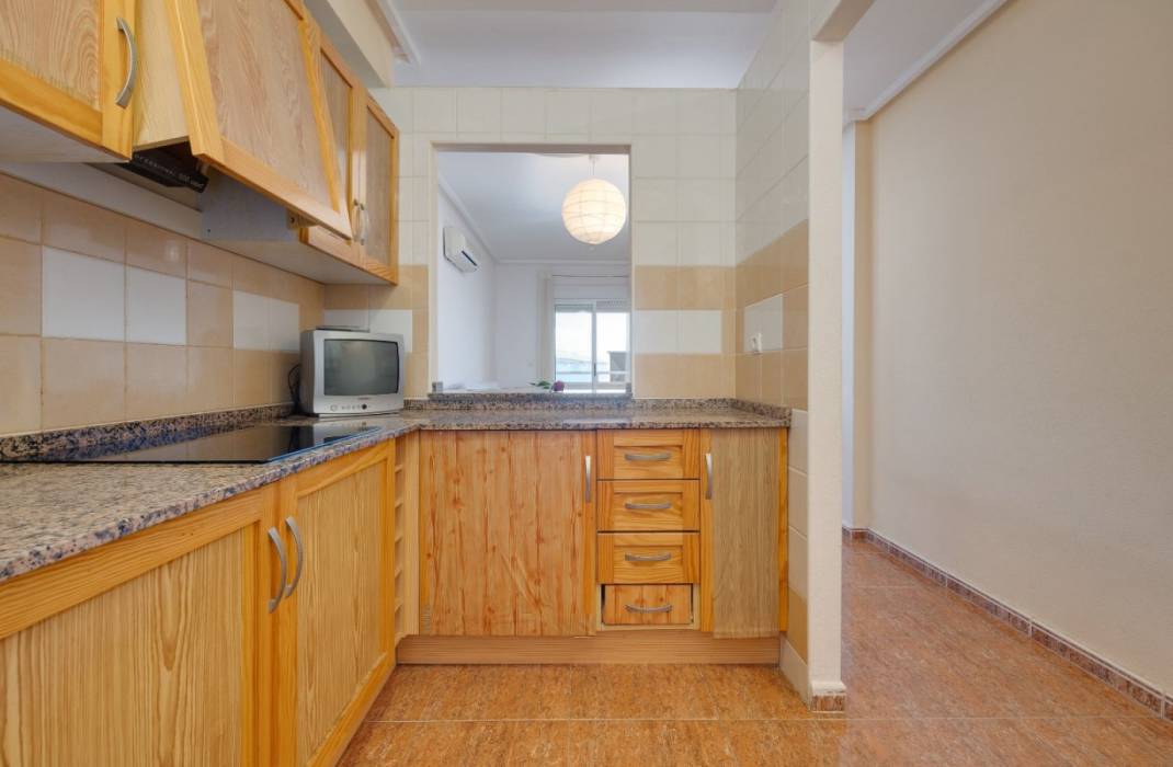 Revente - Appartement - Torrevieja - Caritas m 2
