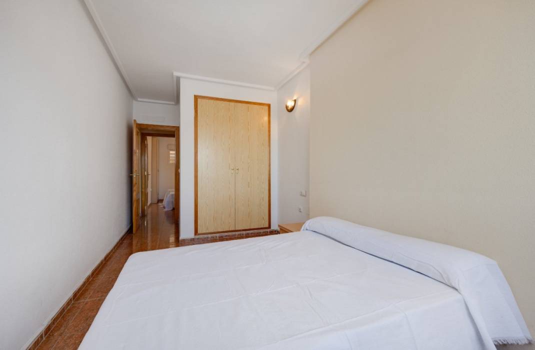 Revente - Appartement - Torrevieja - Caritas m 2