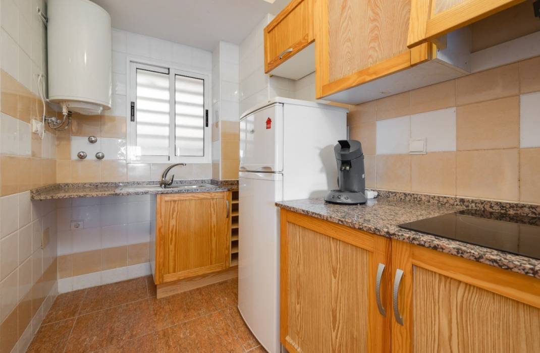 Revente - Appartement - Torrevieja - Caritas m 2