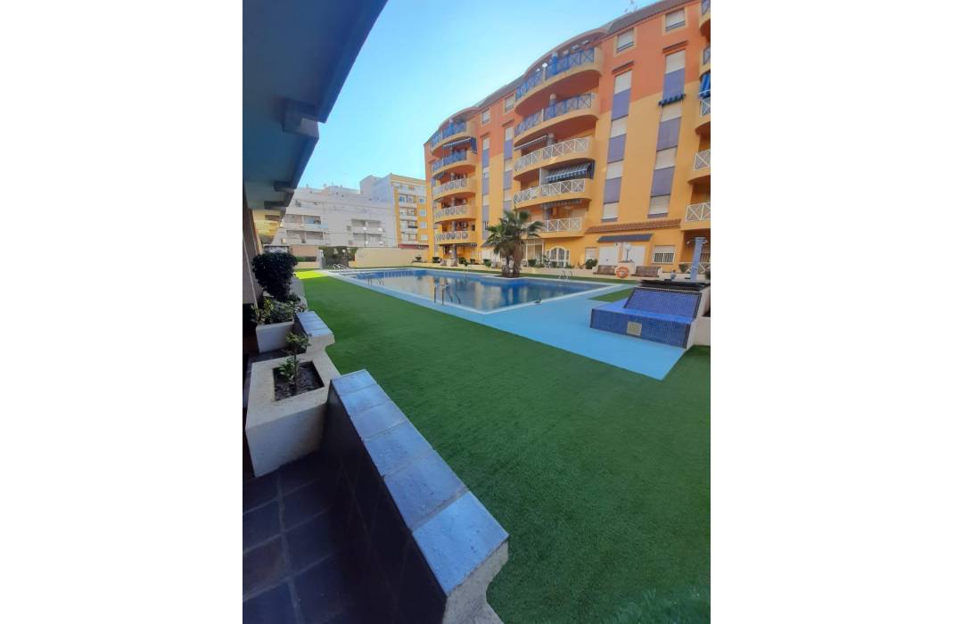 Revente - Appartement - Torrevieja - Centro