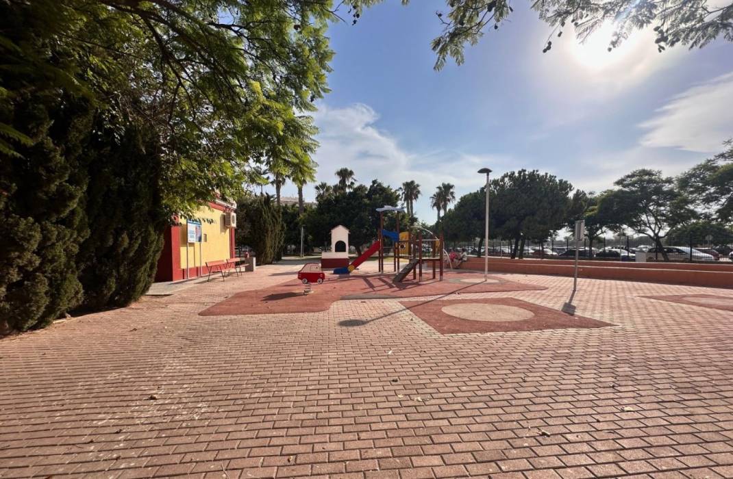 Revente - Appartement - Torrevieja - Gabriel Miro n 6