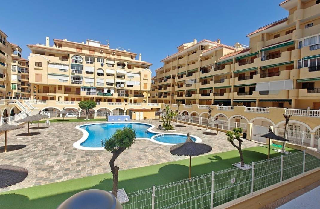 Revente - Appartement - Torrevieja - Los Europeos