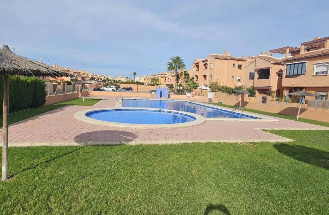 Revente - Appartement - Torrevieja - Torrejón