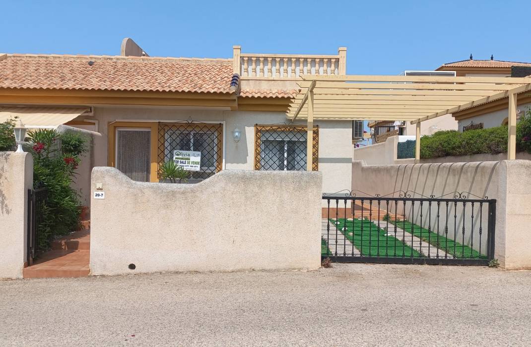 Revente - Bungalow - Los Montesinos - Urbanizacion montesol