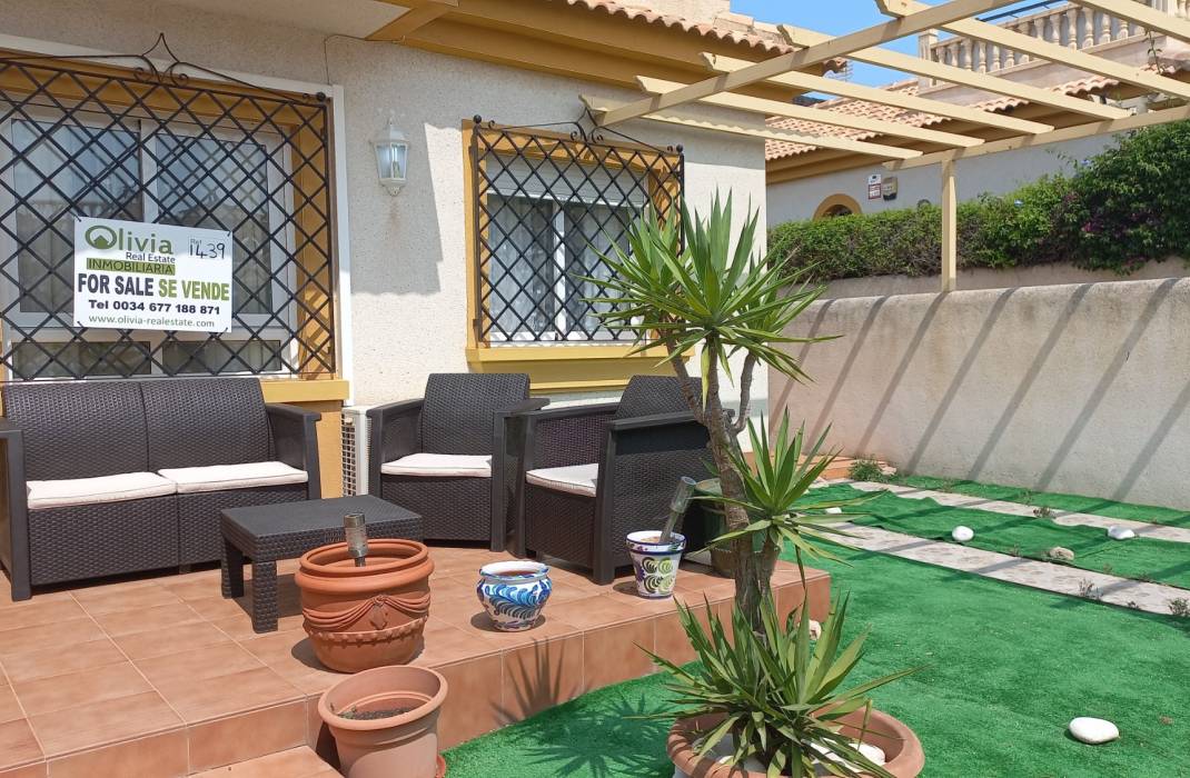 Revente - Bungalow - Los Montesinos - Urbanizacion montesol