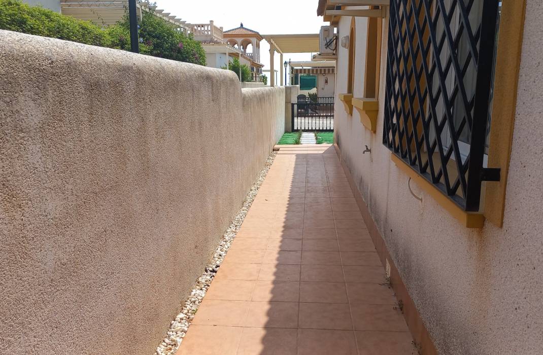 Revente - Bungalow - Los Montesinos - Urbanizacion montesol
