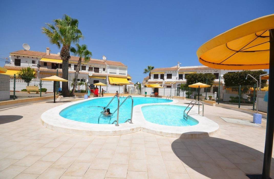 Revente - Bungalow - Torrevieja - Aguas nuevas 2