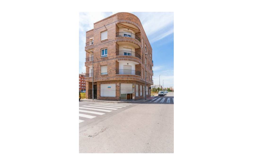 Revente - commercial - Almoradi