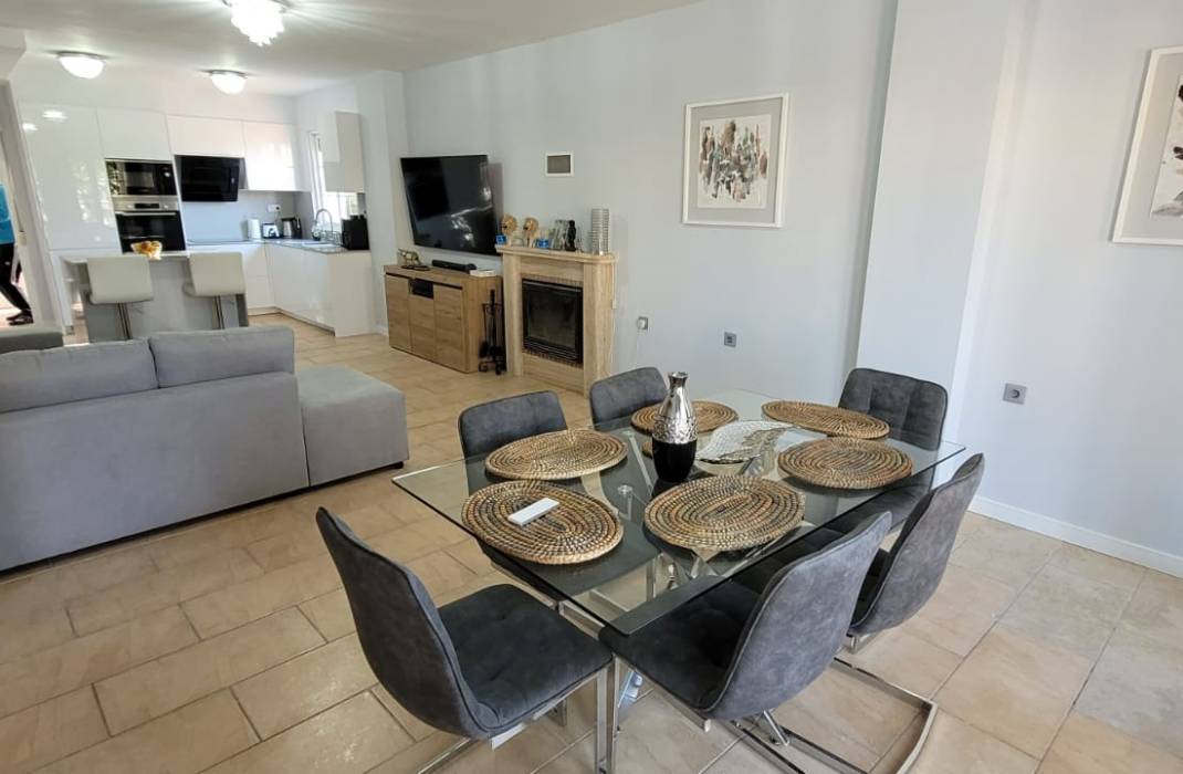Revente - Maison / Villa individuelle - Almoradi