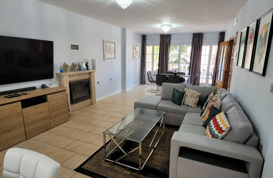 Revente - Maison / Villa individuelle - Almoradi
