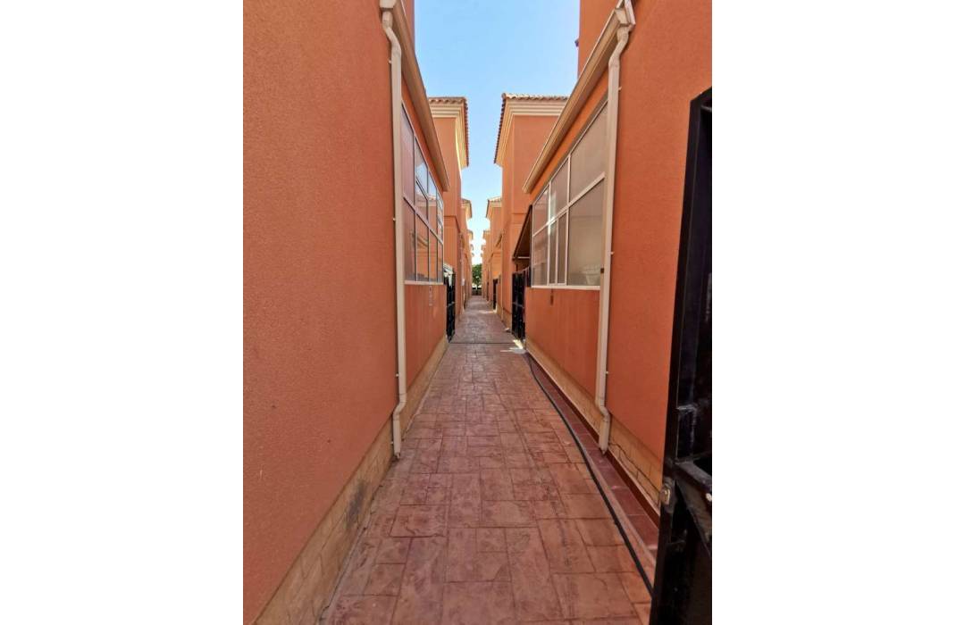 Revente - Maison / Villa individuelle - Almoradi