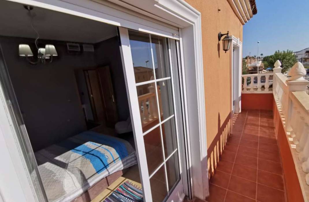 Revente - Maison / Villa individuelle - Almoradi