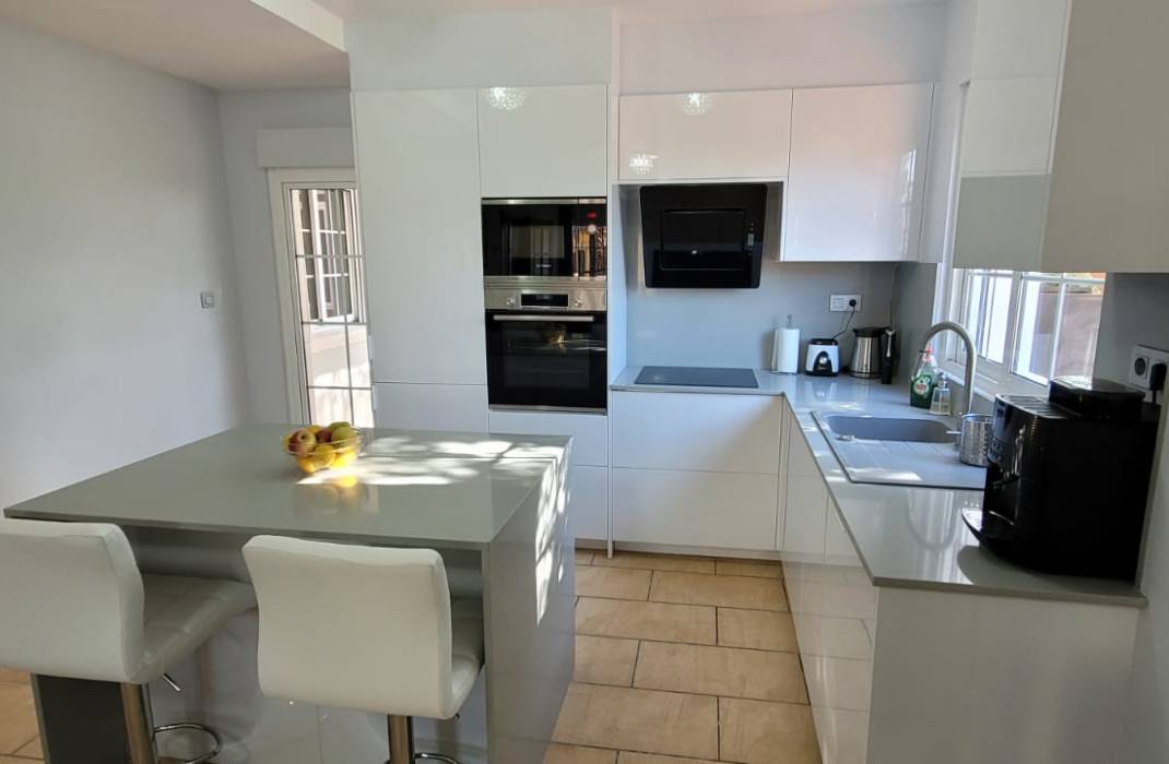 Revente - Maison / Villa individuelle - Almoradi