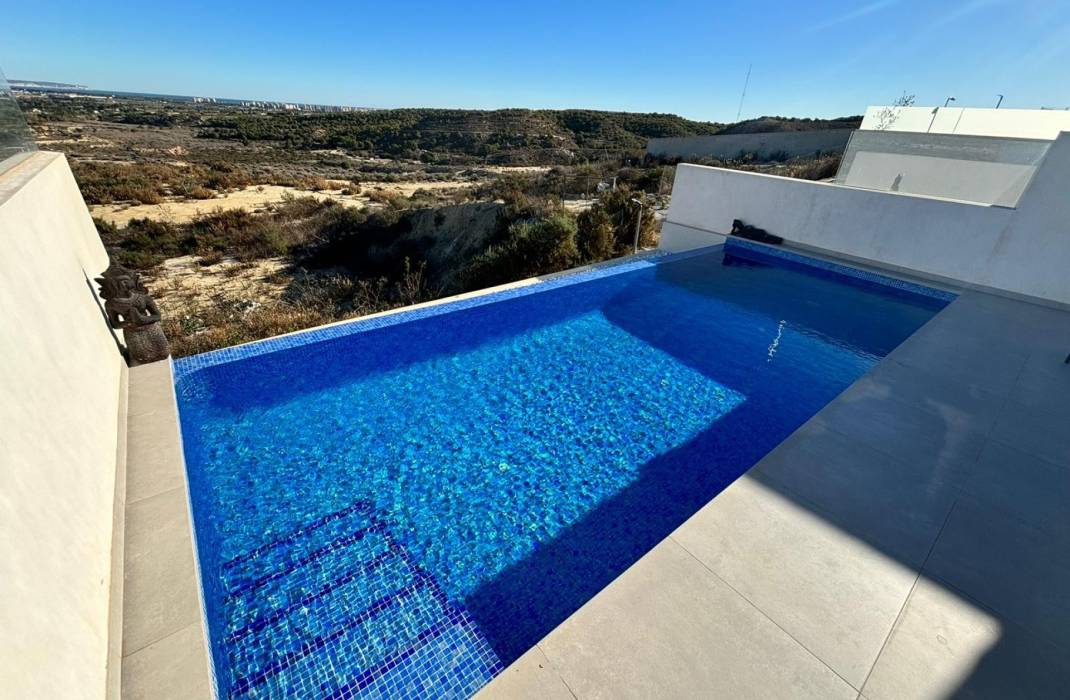 Revente - Maison / Villa individuelle - Ciudad Quesada