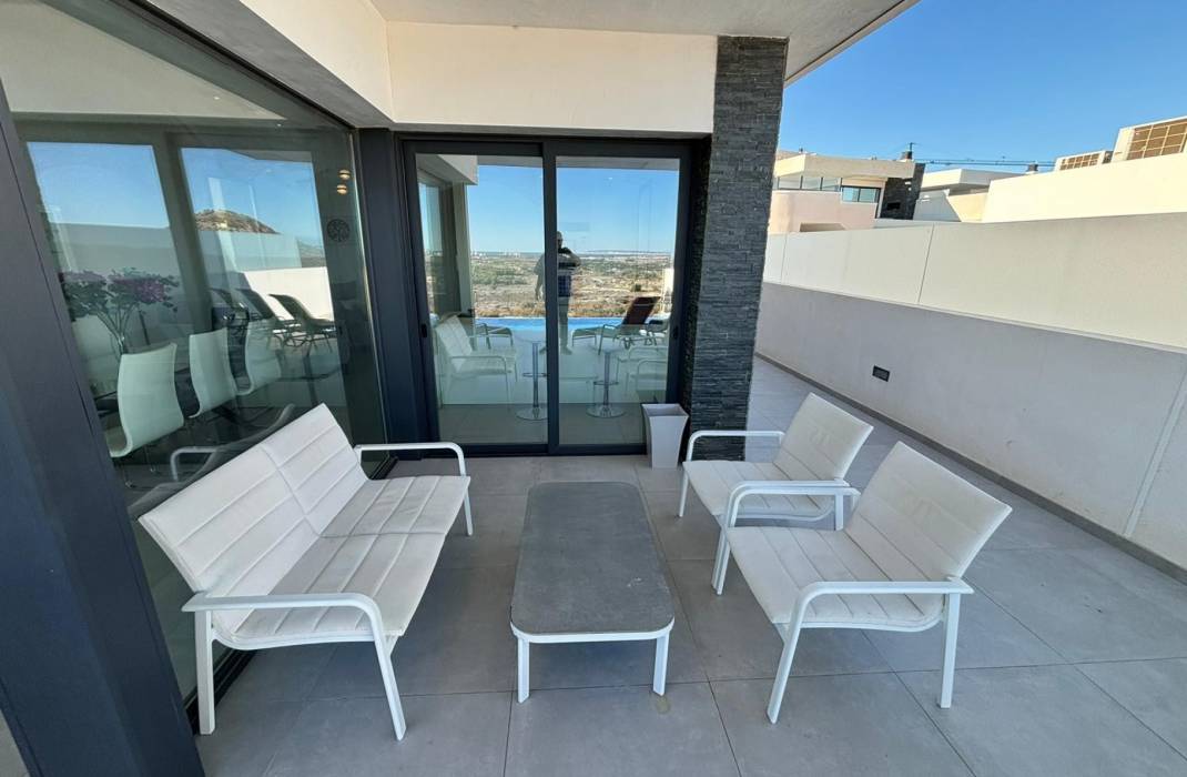 Revente - Maison / Villa individuelle - Ciudad Quesada