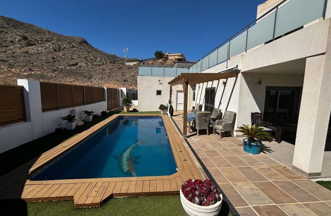 Revente - Maison / Villa individuelle - Cox